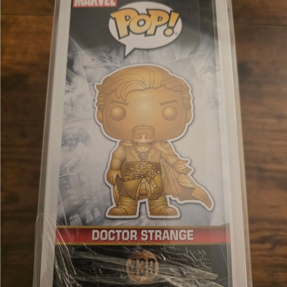 Funko Pop Marvel Studios Dr Strange Gold Chrome #439 Fan Vote Winner Protector - Picture 5 of 5